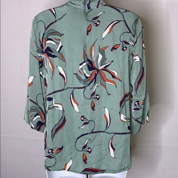 NWOT Second Female green blouse size - 2 - Picture 2 of 5